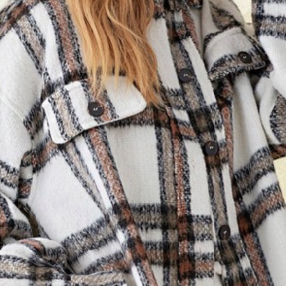 Shacket - Picture 2 of 2